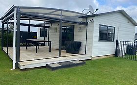 Whitianga Kiwi Bach